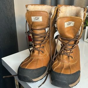 UGG BOOTS